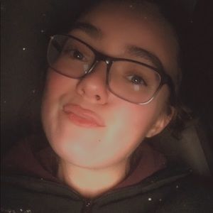 Meet your Posher, Ashlee